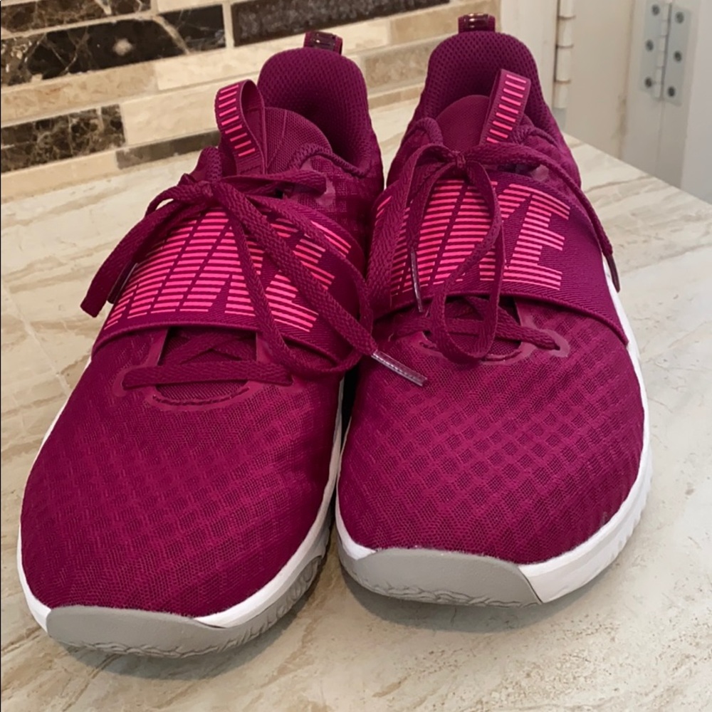 EUC Nike women’s